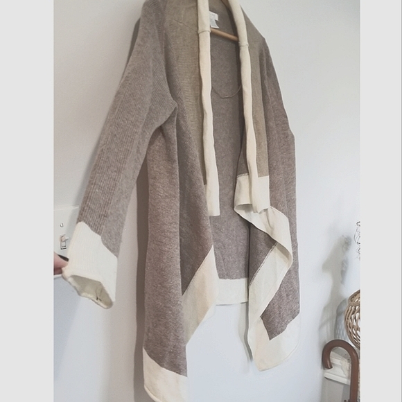 ALFRED SUNG Neutral colours Cardigan - Picture 2 of 13